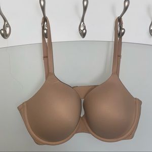 SKIMS Fits Everybody T-Shirt Bra